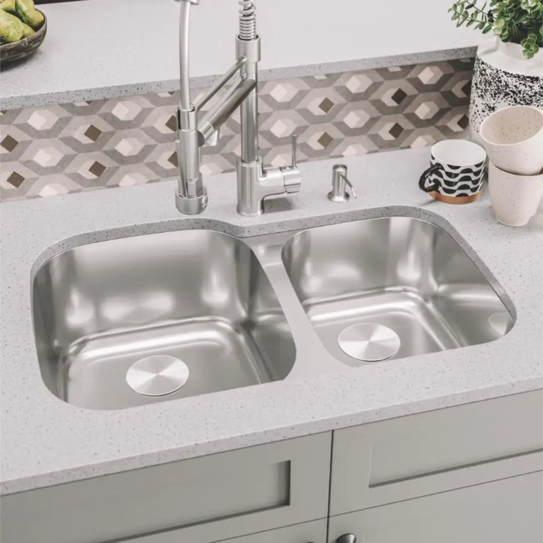 L-203/ LUVUL 32 INCH 70/30 UNDERMOUNT 18G KITCHEN STAINLESS STEEL SINK 751169