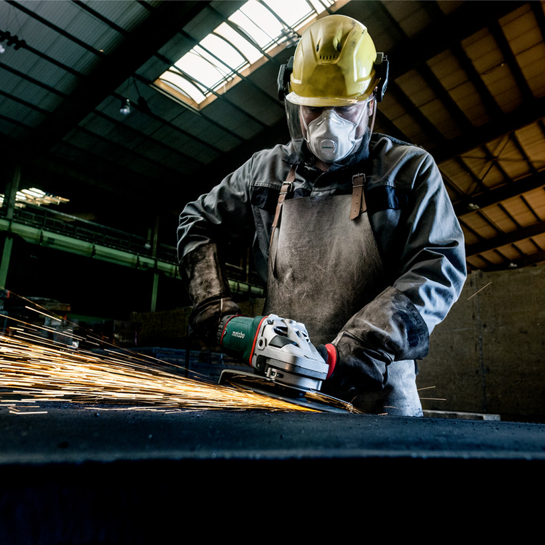 7" Surface Preparation Kit (US606467800) Angle Grinder