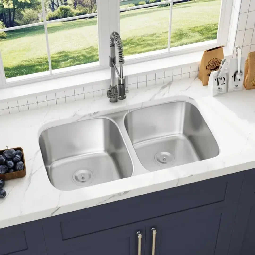 L-202 / LUVUL 32 INCH 50/50 UNDERMOUNT 18G KITCHEN SINK STAINLESS STEEL DOUBLE BOWL 762429