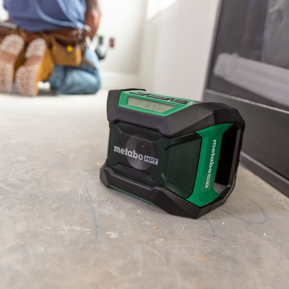 18V MultiVolt Cordless Bluetooth Radio (Tool Body Only)