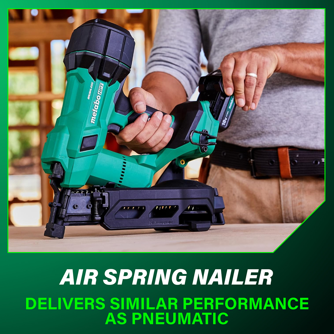 18V MultiVolt™ Brushless 1-3/4" Coil Roofing Nailer (1 x 2.0Ah)