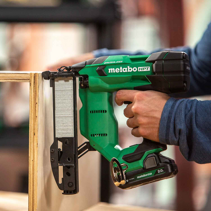 18V MultiVolt™ Brushless 18-Gauge 1/4" Narrow Crown Stapler (Tool Body Only)