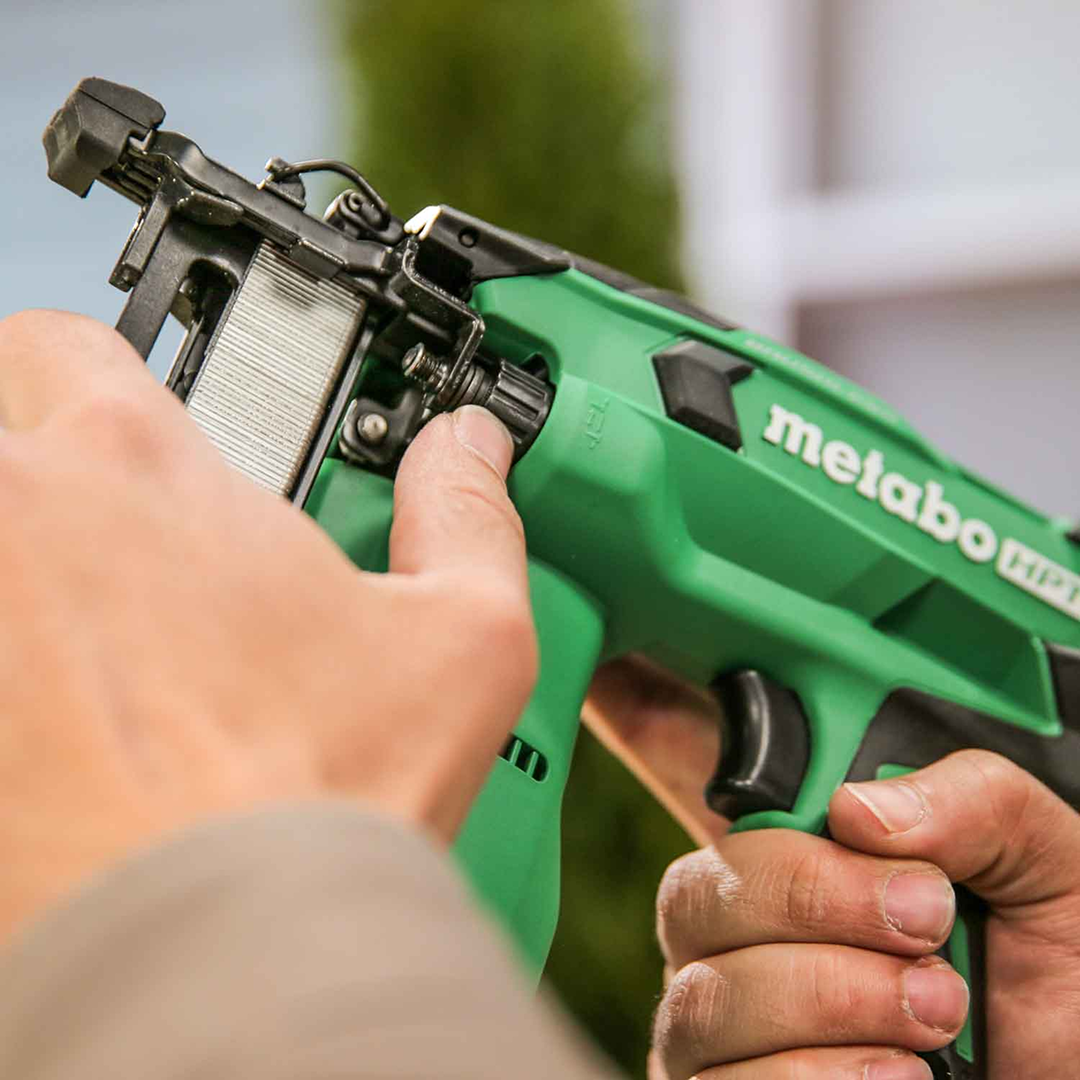 18V MultiVolt™ Brushless 18-Gauge 1/4" Narrow Crown Stapler (Tool Body Only)