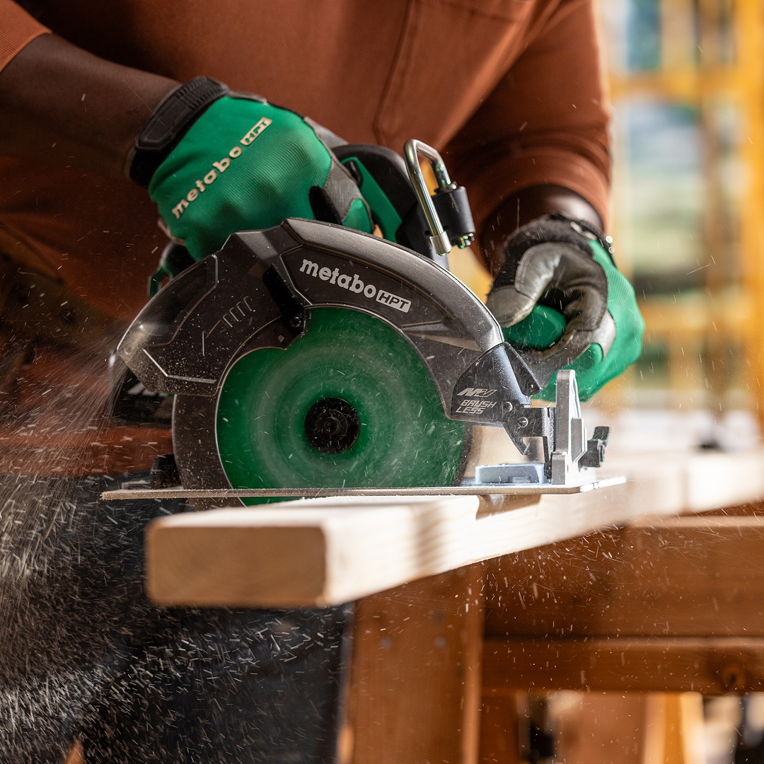 36V MultiVolt™ 7-1/4" Circular Saw w/ Torque Boost Technology