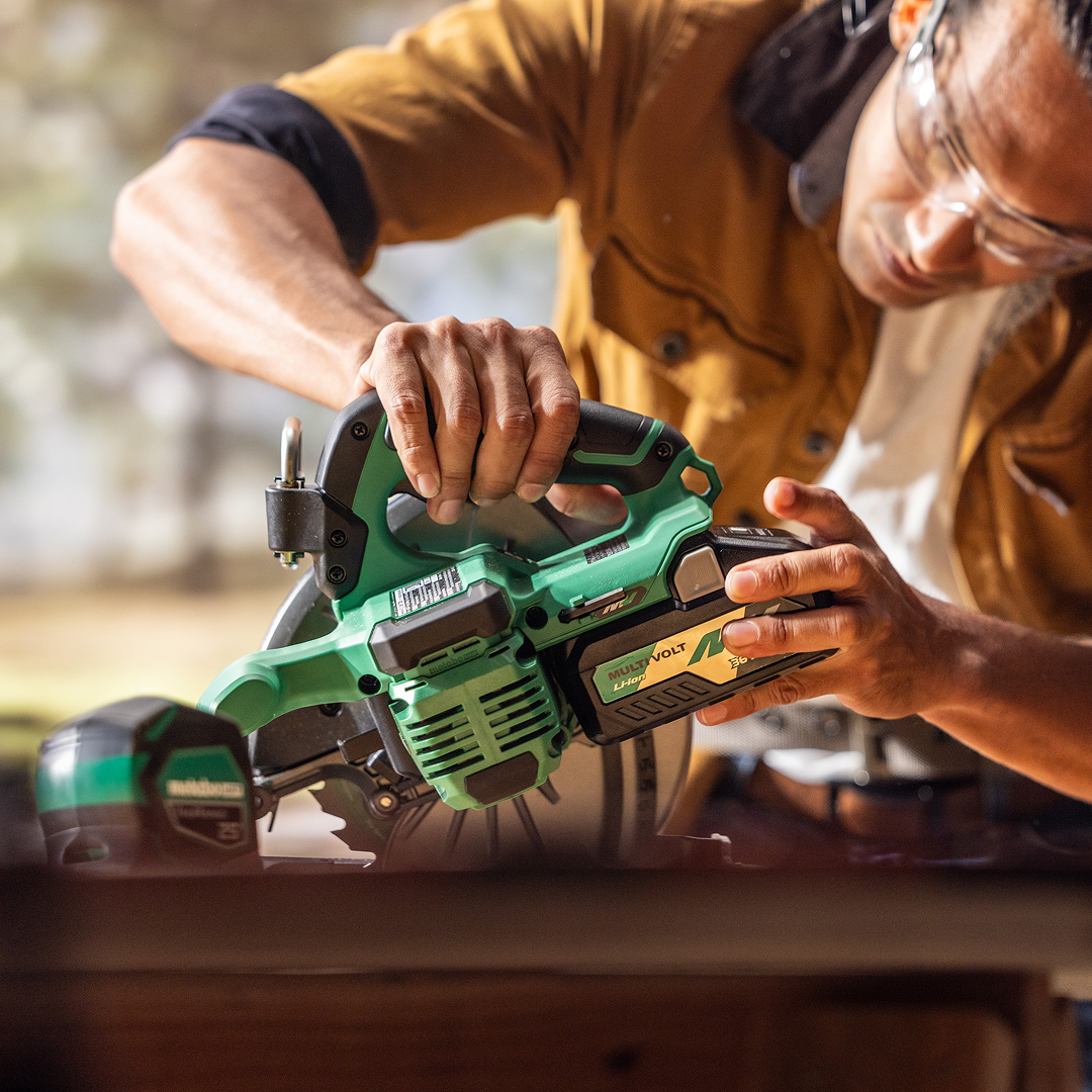 36V MultiVolt™ 7-1/4" Circular Saw w/ Torque Boost Technology