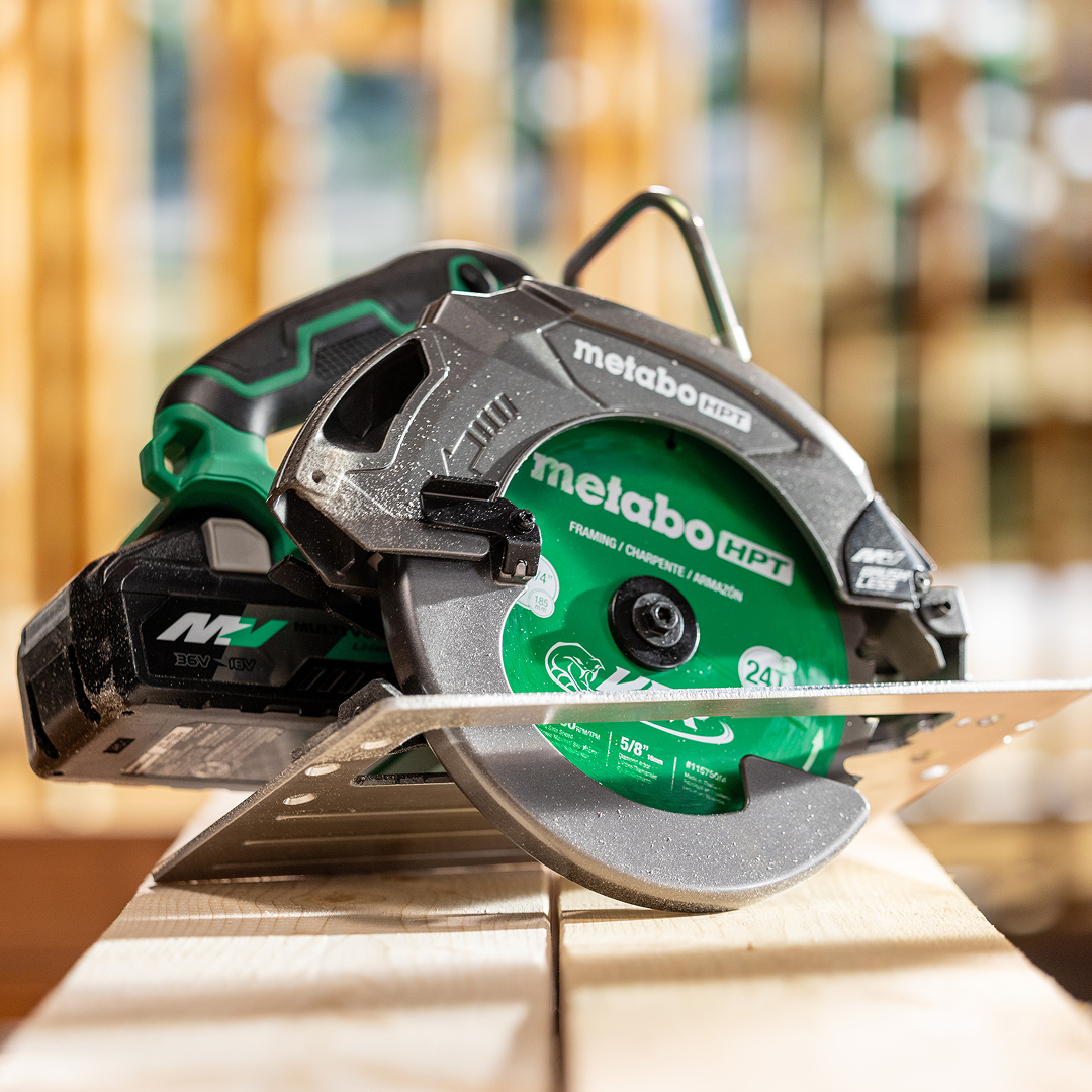 36V MultiVolt™ 7-1/4" Circular Saw w/ Torque Boost Technology